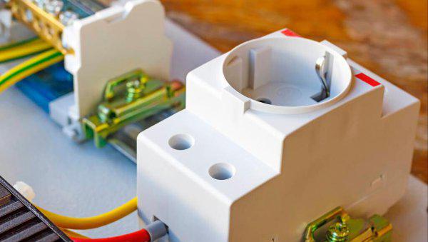 电闸老是跳闸是怎么回事