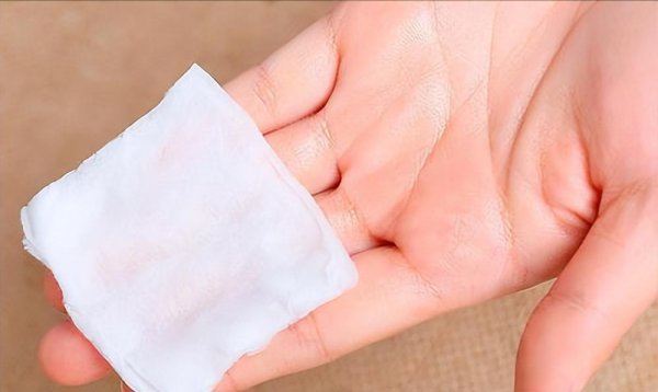 爽肤水什么时候用才正确