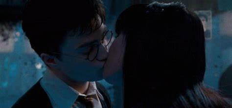 梁佩诗是中国人吗