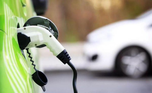 电车和油车的优缺点分析