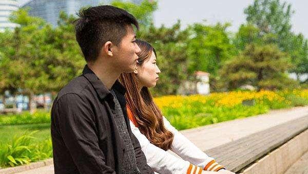 无情无义的女人的表现