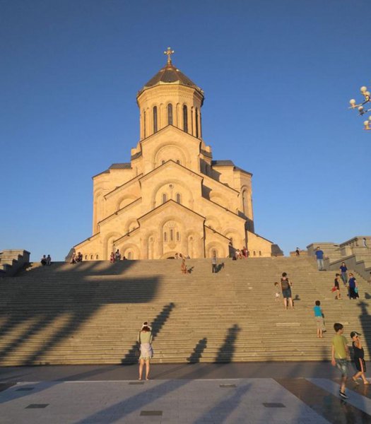 格鲁吉亚有多少人口和土地面积