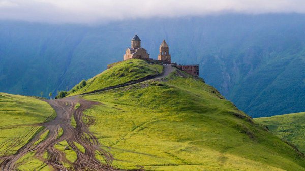 格鲁吉亚有多少人口和土地面积