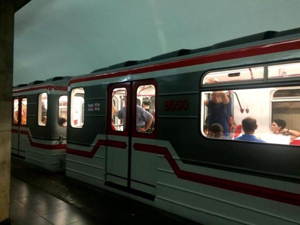 格鲁吉亚有多少人口和土地面积