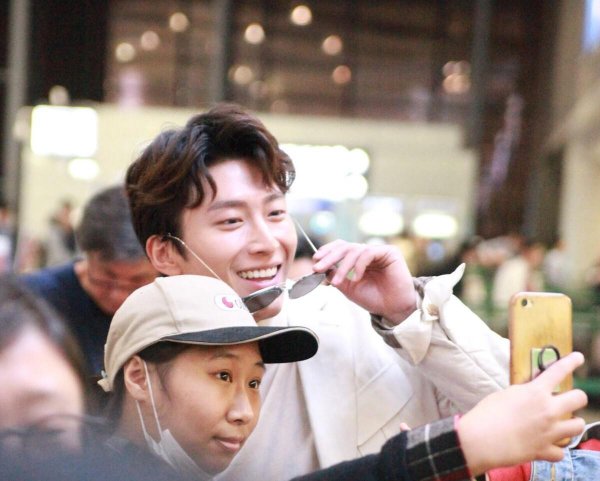 男生频繁看女生什么意思