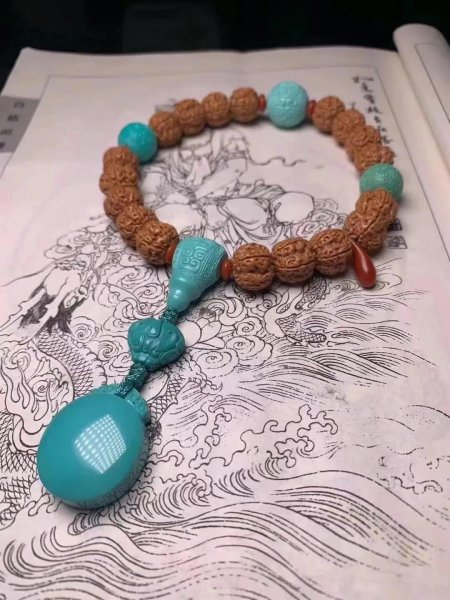 刚上手的绿松石手串怎么盘玩