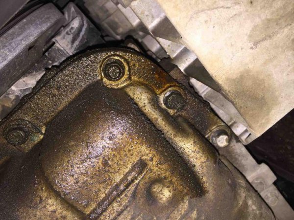 漏机油是什么原因