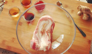 肉怎么烧才更嫩好吃 如何炒肉才能软嫩