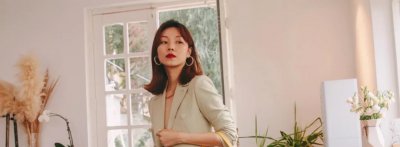 皮肤有点黑穿什么颜色的衣服好看 黄黑皮女生怎么穿更显白