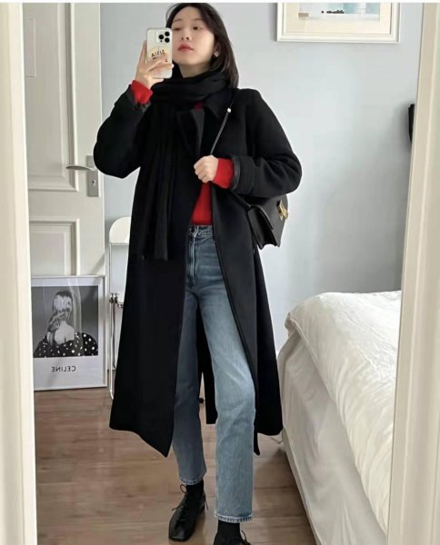 黑色外套内搭什么颜色的衣服好看