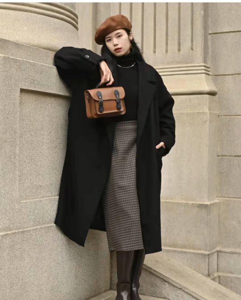 黑色外套内搭什么颜色的衣服好看