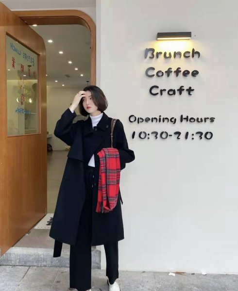 黑色外套内搭什么颜色的衣服好看