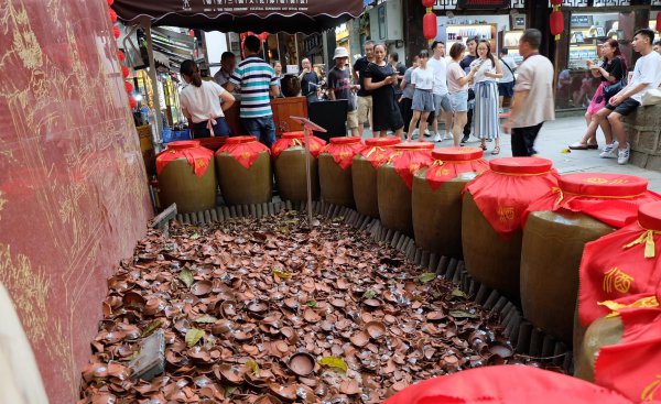 宽窄巷子和锦里的区别