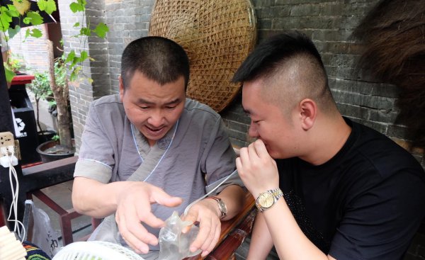 宽窄巷子和锦里的区别