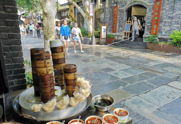 宽窄巷子和锦里的区别