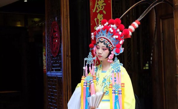 宽窄巷子和锦里的区别