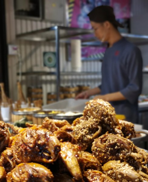 宽窄巷子和锦里的区别