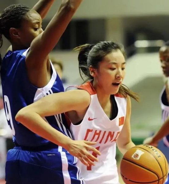 中国女篮赵爽个人资料