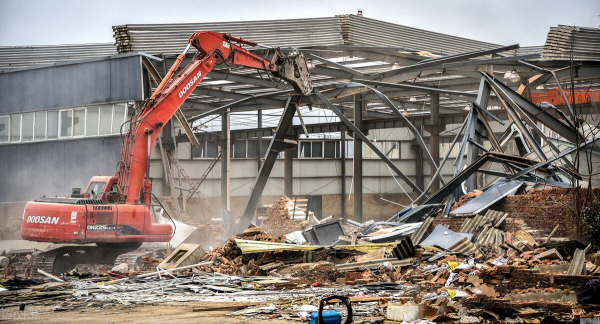 工业用地建厂房算违建吗