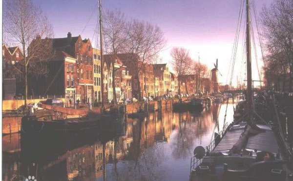 rotterdam是哪个国家的港口