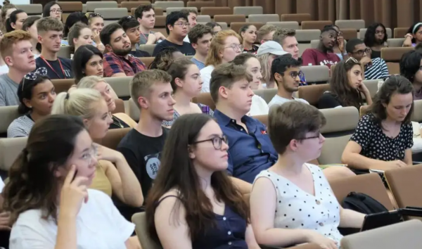 现在的英国有多少人口