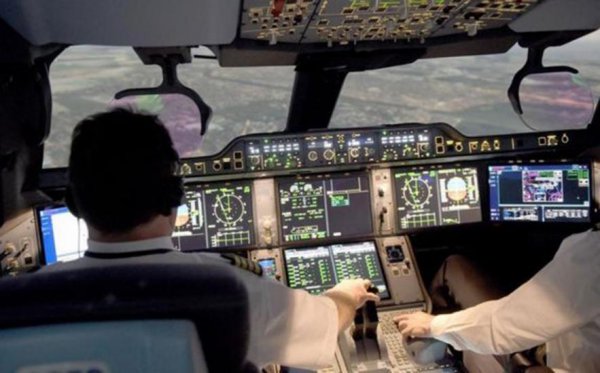 客机飞行高度是多少米