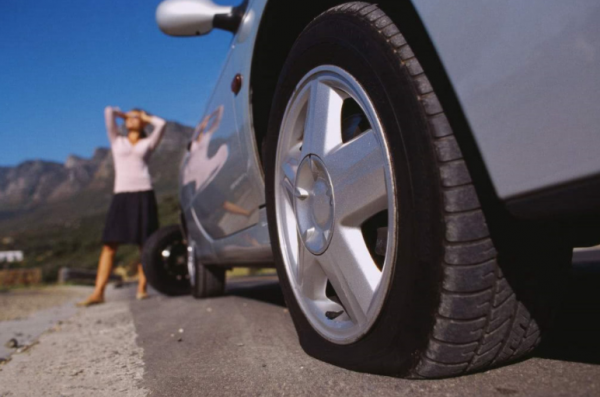 轿车后备箱能拉多少斤