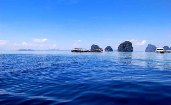 蓝色的含义和象征是什么