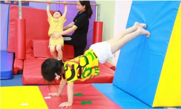 为什么乔丹能突然长高