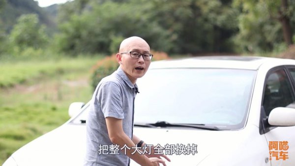 疝气大灯和led大灯哪个好用更亮点