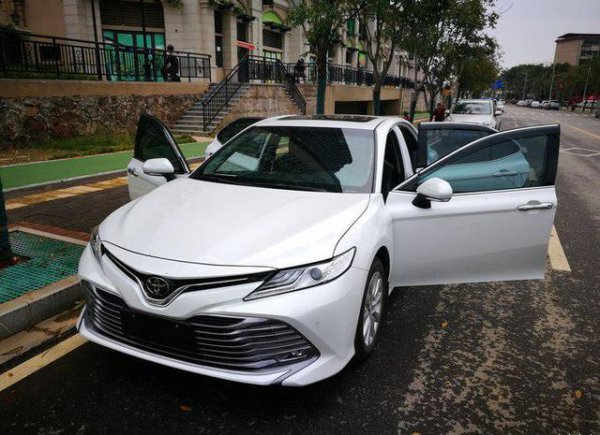 帕萨特和凯美瑞哪个更值得购买