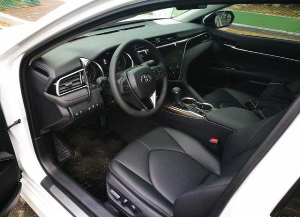 帕萨特和凯美瑞哪个更值得购买