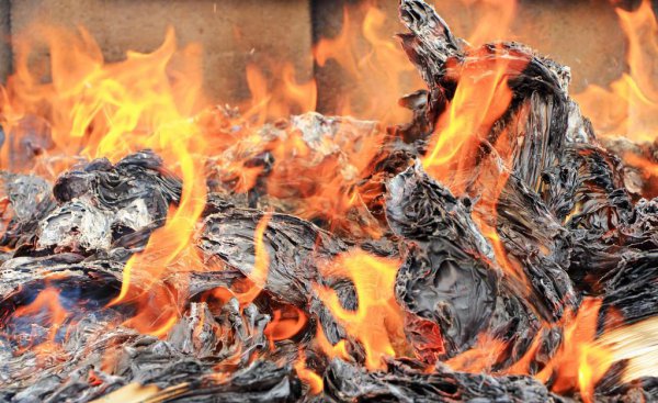 十字路口烧纸的讲究和禁忌