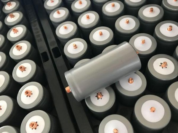 锂电池是三元好还是磷酸铁锂好