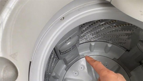 洗衣机怎么拆开清洗内胆
