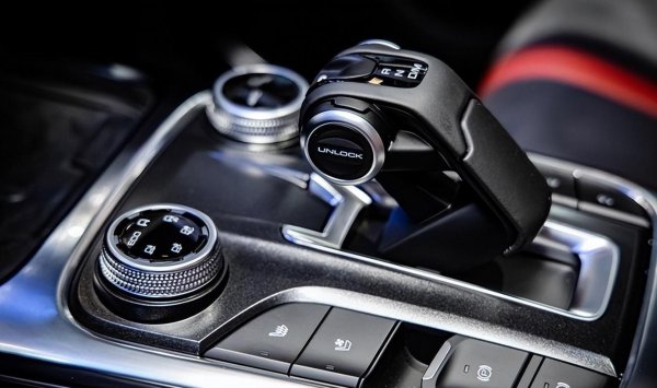 手自一体属于at还是cvt