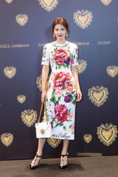 50岁女不建议穿的颜色