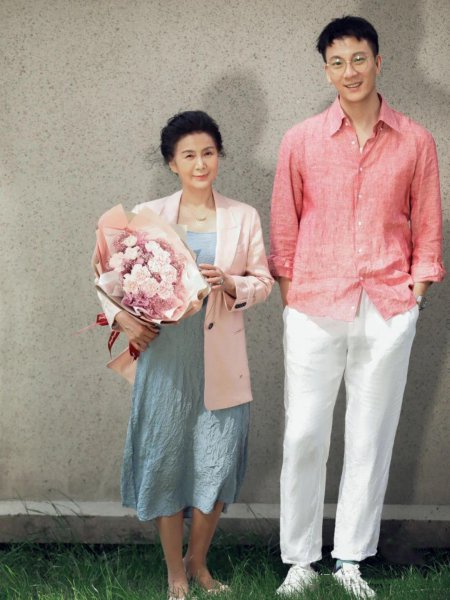 50岁女不建议穿的颜色