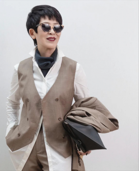 50岁女不建议穿的颜色