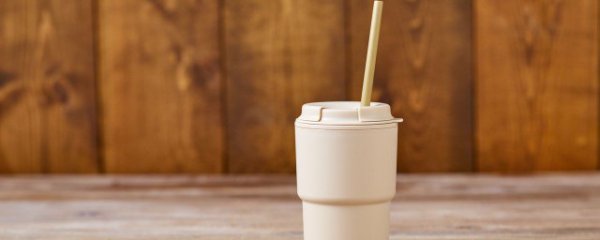 塑料水杯7能装开水吗