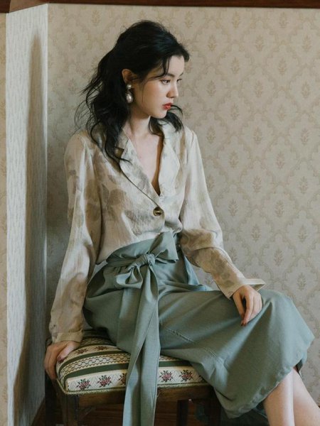 适合日常通勤的法式衬衫穿搭