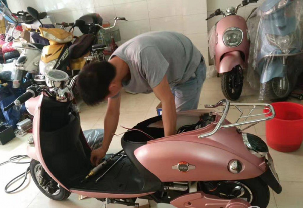 电动车上坡没力是什么原因