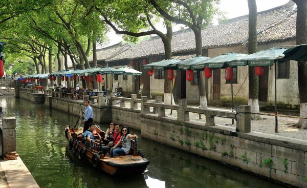 江苏和广东哪个发达