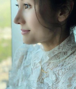 长脸女生适合什么发型 女生长脸型适合的发型图片