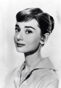 勾住男人心的秘诀 怎样欲擒故纵抓住男人的心