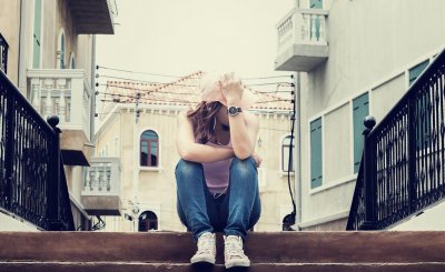 朋友失恋了怎么高情商安慰 怎么开导失恋心情低落的人