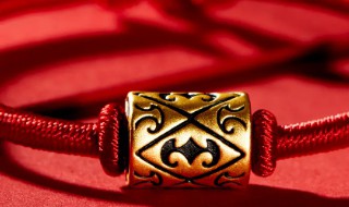 属兔今年戴什么挂件好 属兔今年戴哪些挂件好