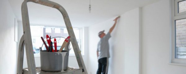 衣柜和墙体之间开裂了怎么办