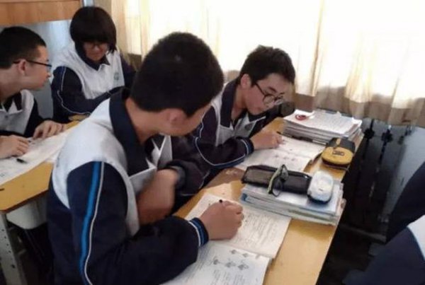 如何知道同桌喜欢你