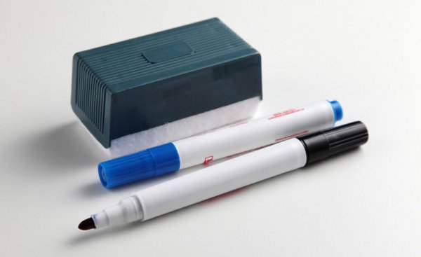 记号笔画在桌子上怎么擦掉